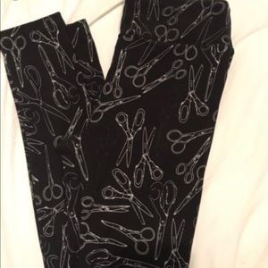 LulaRoe Scissor Leggings